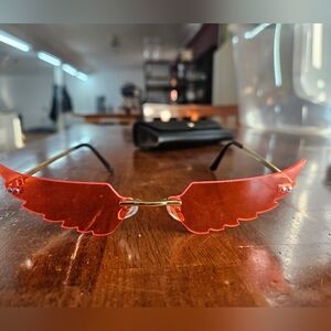 Winged Rimless Sunglasses